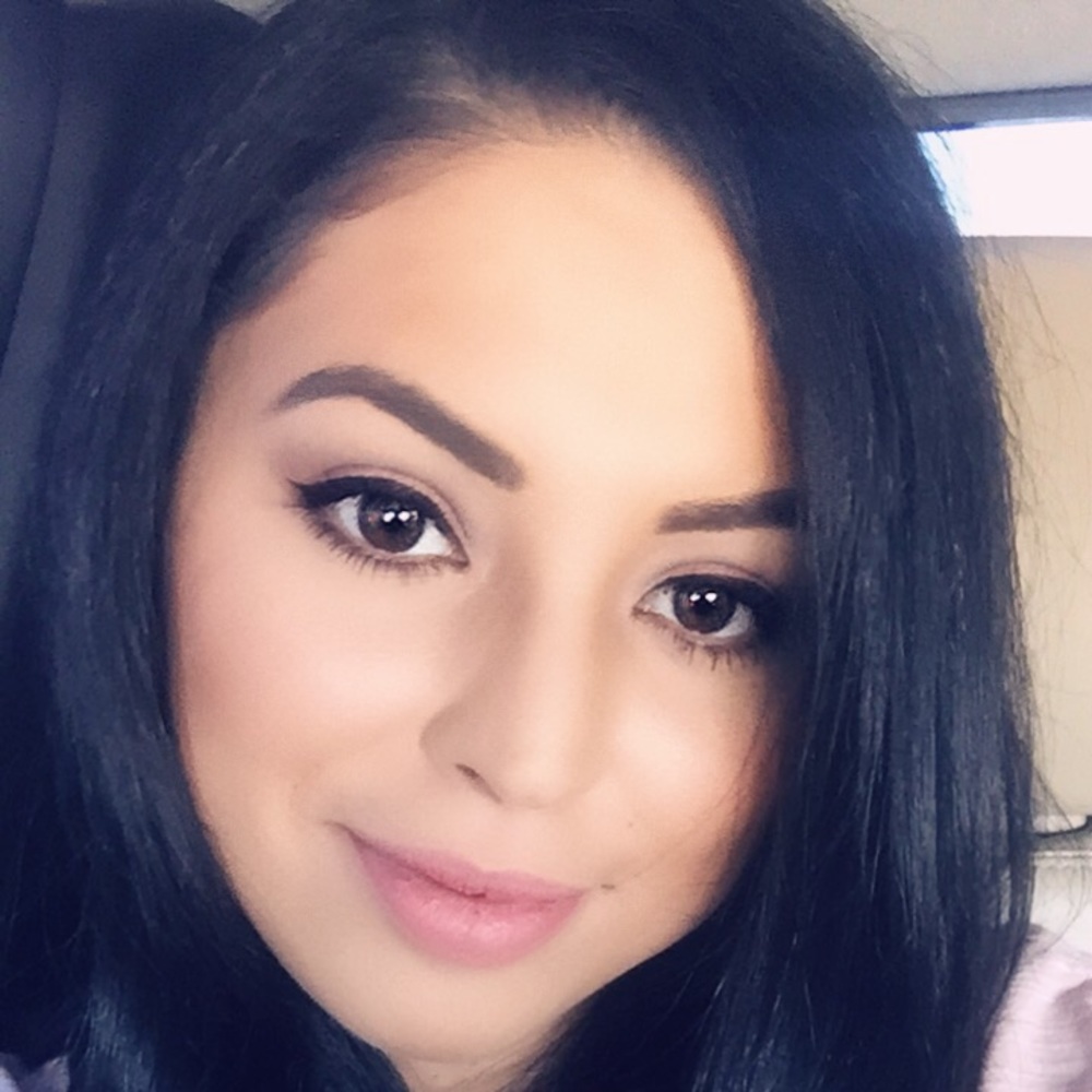 Meet your Posher, Stephanie